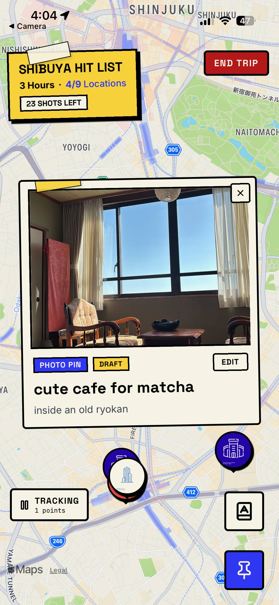 Photo pin feature showing a captured moment at a cafe